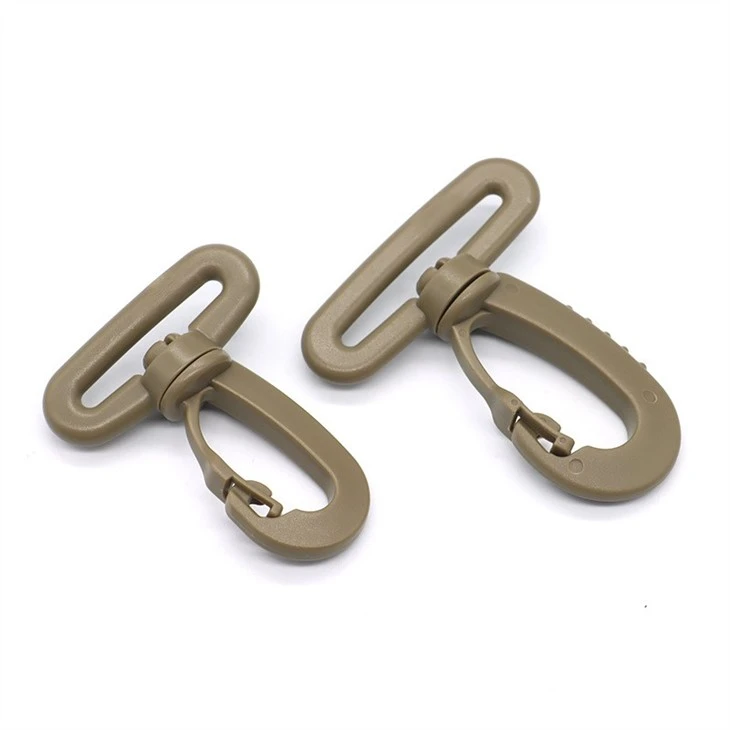 Plastic swivel hook